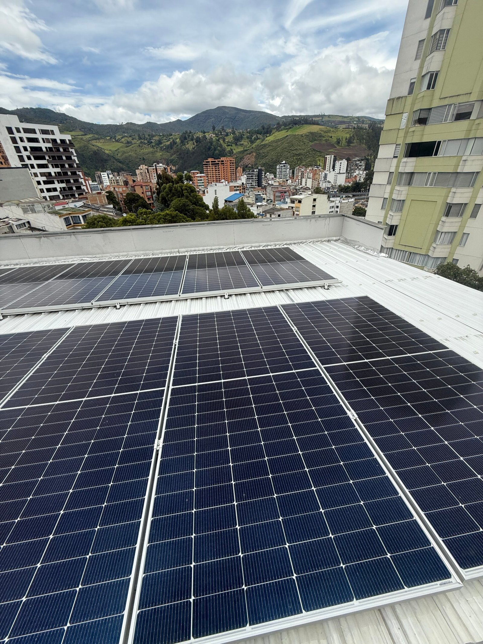 Proyecto solar Solenix - Gabriel Cabrera