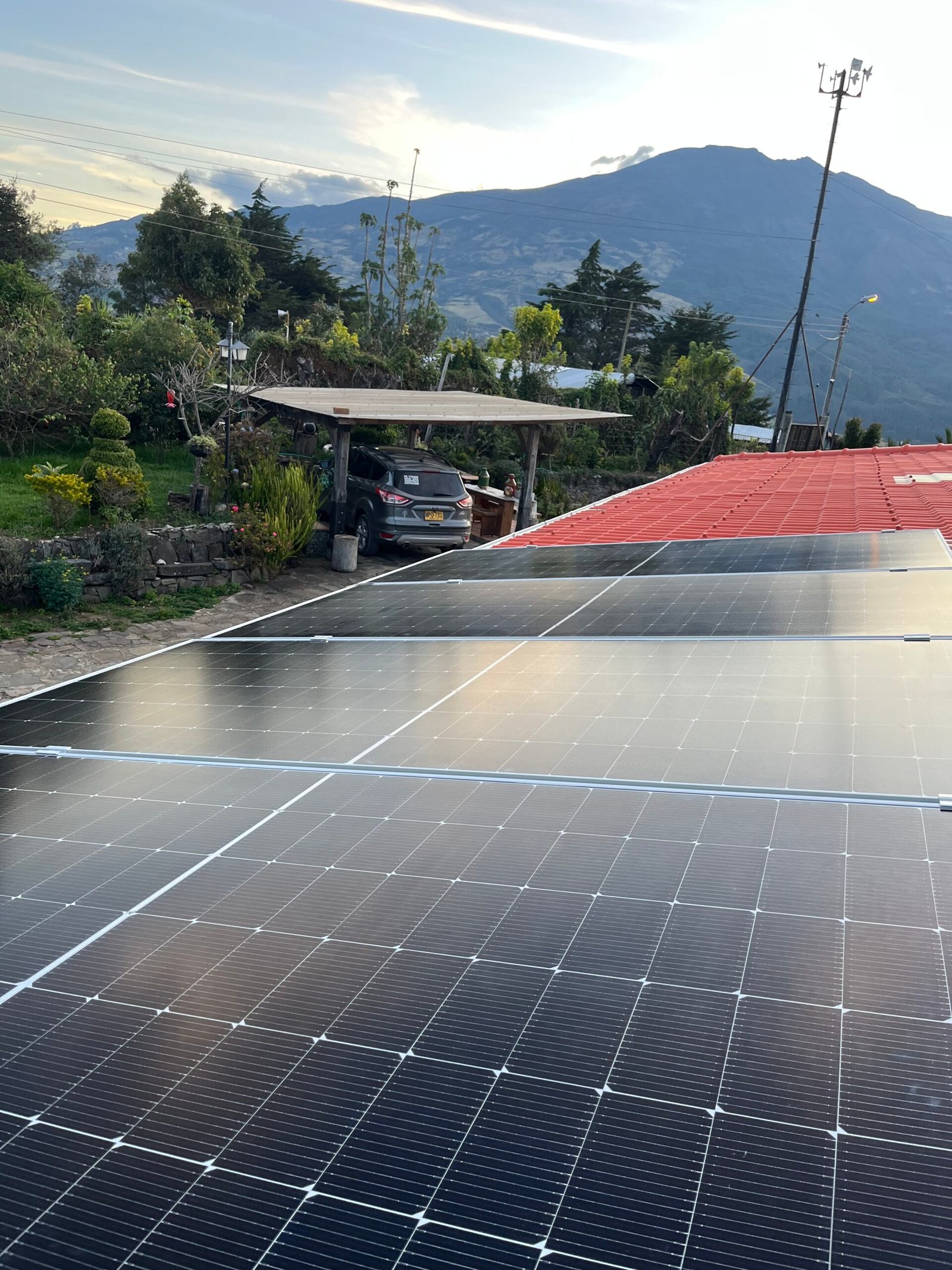 Instalación solar en casa finca La Floresta - Solenix